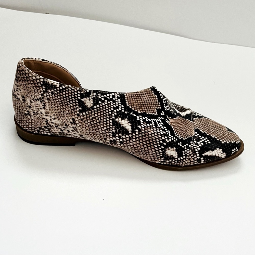 Gorgeous Python Flats - image 2